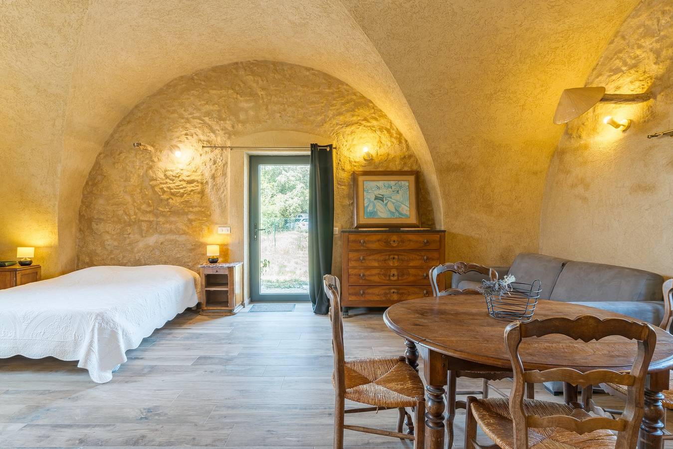Studio entier, Studio 'L'Amaryflor' avec jardin privé in Vaugines, Parc naturel régional du Luberon