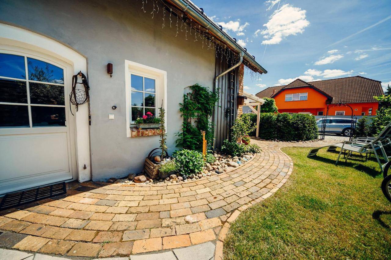Ganze Wohnung, Altes Gewölbe mit Sauna und Whirlpool im Außenbereich in Geierswalde, Elsterheide