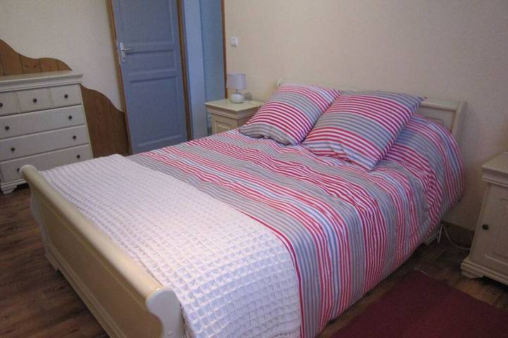 Location de vacances pour 4 personnes, avec jardin et terrasse, animaux acceptés à Saint-Gatien-des-Bois - 4