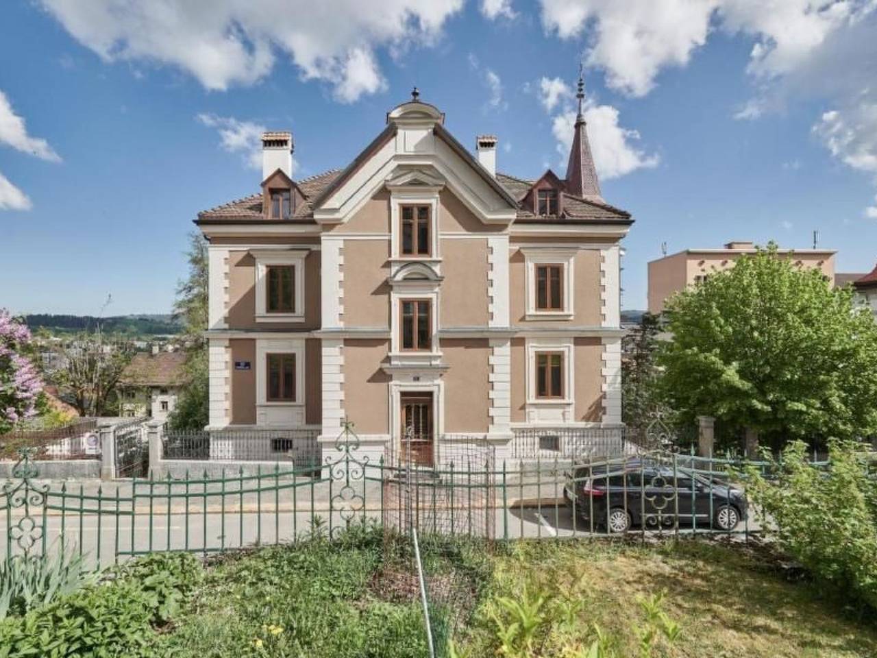 Ganze Wohnung, Tourelles in La Chaux-de-Fonds, Drei-Seen-Land