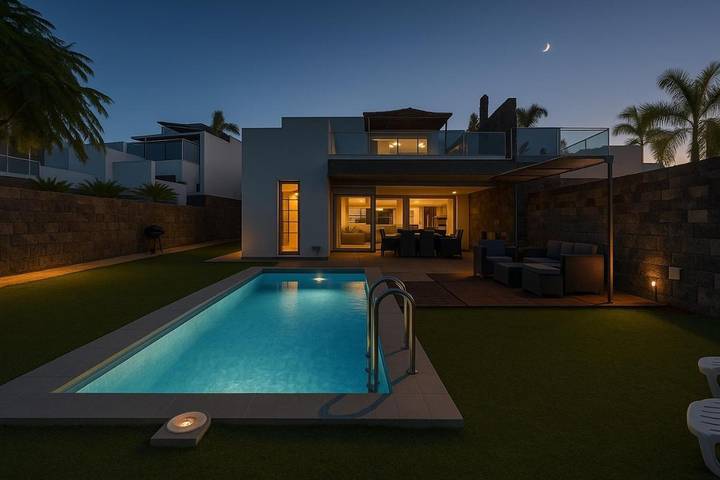 Ferienhaus für 8 Personen, mit Ausblick und Pool sowie Garten