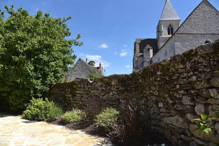 Chambre d’hôte pour 2 personnes, avec terrasse et vue à Chérence