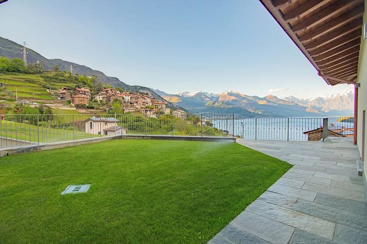 Ferienhaus für 8 Personen, mit Whirlpool und Garten sowie Balkon in Pianello del Lario