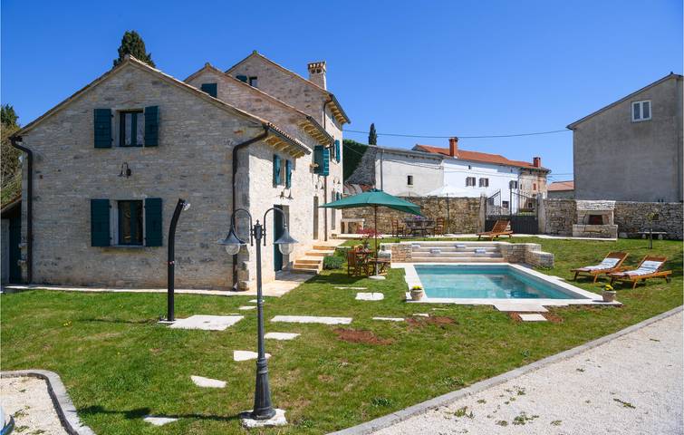 Ferienhaus für 8 Personen, mit Terrasse