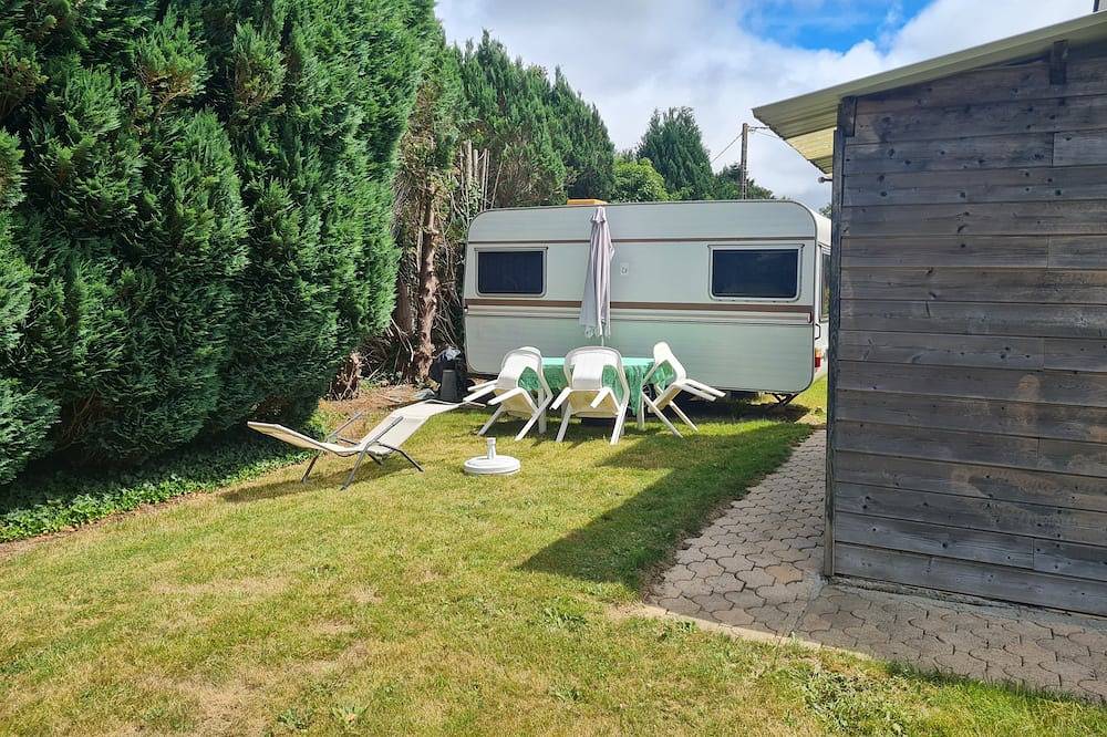 Caravane et bloc sanitaire indépendant in Quimper, Région de Quimper