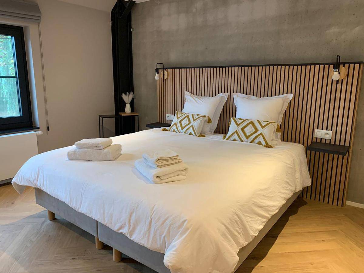Dionbulles & Dionlodge Guesthouse, Private Wellness with pool in option in Chaumont-Gistoux, Province du Brabant wallon