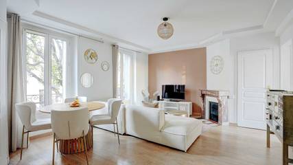 Location De Vacances pour 5 Personnes dans Ivry-sur-Seine, Val-de-Marne, Photo 1