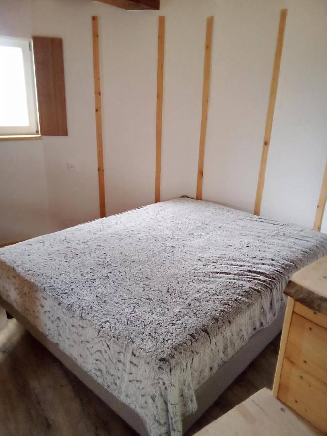 Location de vacances pour 3 personnes, avec jardin et vue à Bazenville - 3