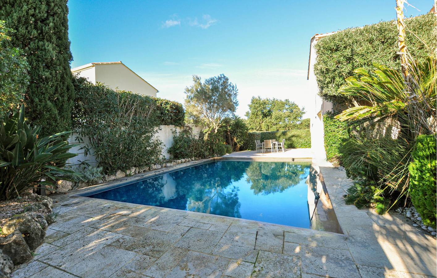 Appartement moderne avec piscine, terrasse et parking, à 1,5 km de la plage de la ville in Sainte-Maxime, Côte méditerranéenne (France)
