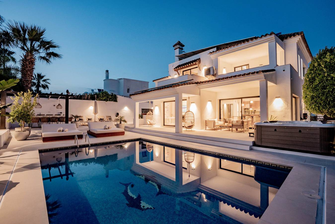 Villa Florens in Marbella West, Marbella