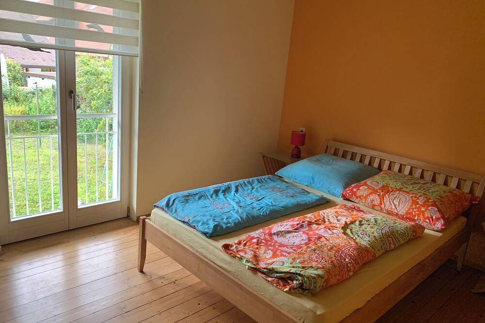 Ganze Wohnung, Ferienwohnung am Main,\n75 m² mit Balkon und Garten in Veitshöchheim, Fränkisches Weinland