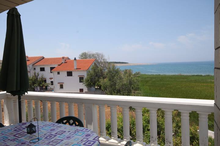Apartament wakacyjny dla 6 osób, z Balkon/ taras w Pag (Wyspa)