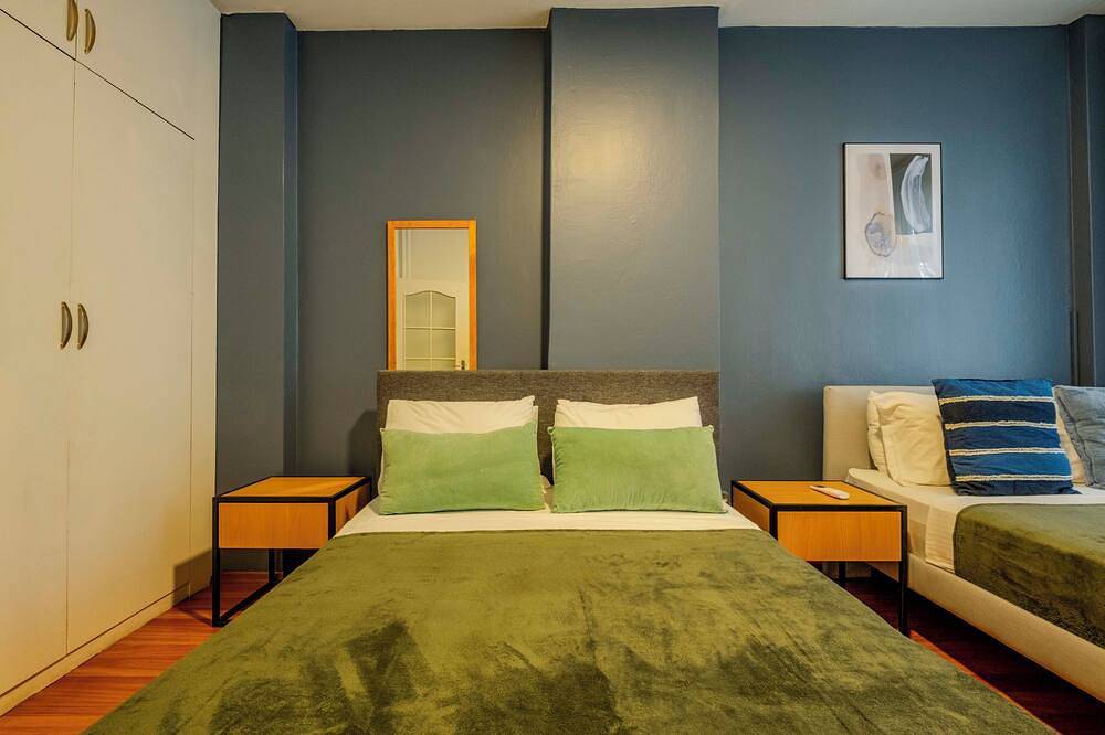 Appartamento intero, 3-bedroom apartment in delightful Istanbul with Ac in Beyoğlu, Firuzağa Mahallesi