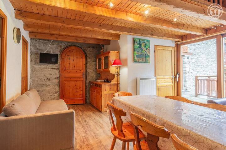 Gîte pour 8 personnes, avec jardin à Val-d'Isère - 4