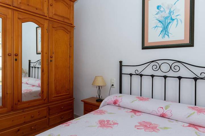 El Morche - Fantastic apartment with shared pool and free Wifi. in Torrox Costa, Torrox