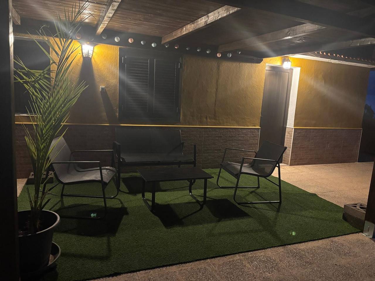 Ganze Wohnung, Ferienwohnung 'Brownie Apartment' mit Meerblick, privater Terrasse und Wlan in Firgas, Gran Canaria Nord
