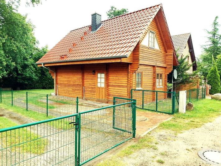 Chalet für 4 Personen, mit Terrasse und Garten, mit Haustier in Mecklenburgische Seenplatte - 3