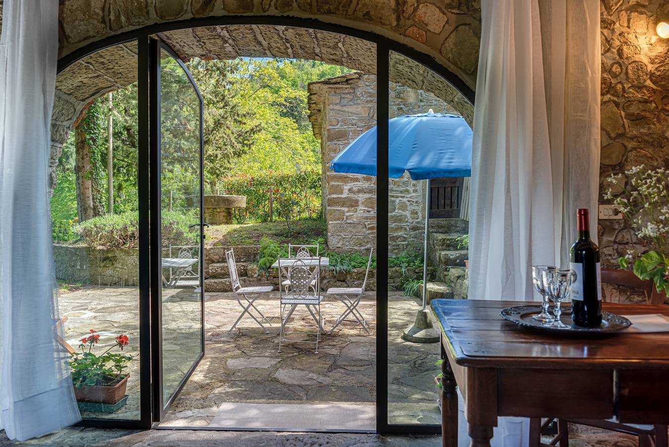 Vacation Home "Mulino Con Piscina Vicino Firenze" with Mountain View, Shared Pool & Wi-Fi in Londa, Florence Province