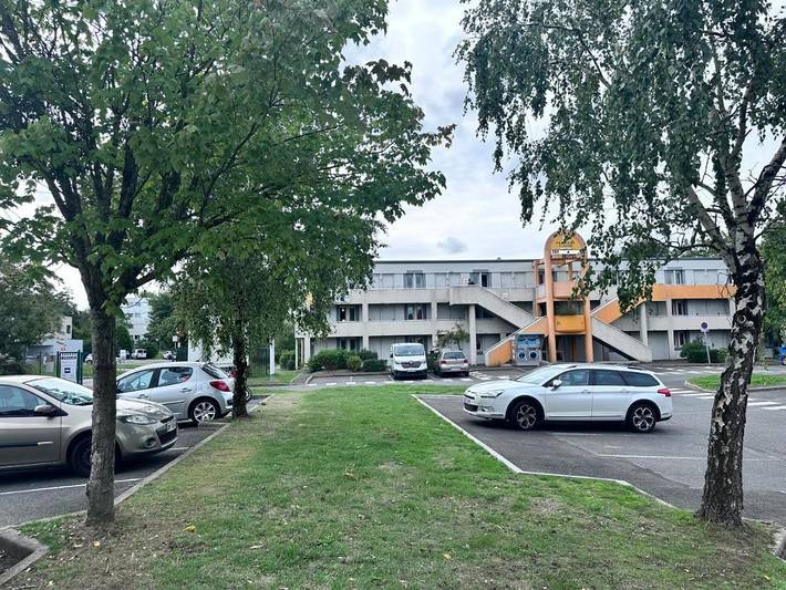 Hôtel pour 3 personnes, animaux acceptés à Saint-Sébastien-sur-Loire - 2