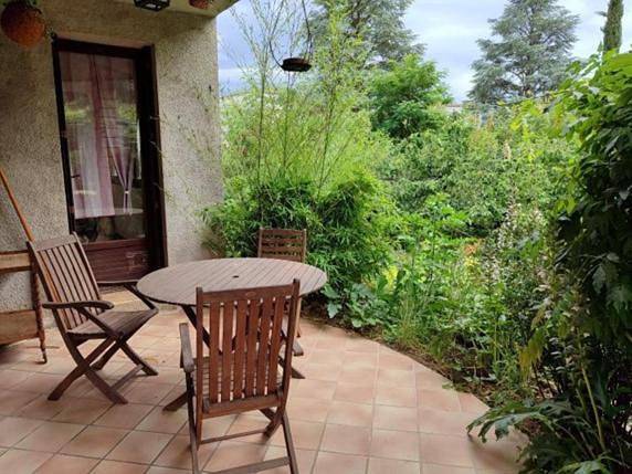 Location de vacances pour 8 personnes, avec vue ainsi que terrasse et piscine, animaux acceptés à Le Vigan - 4