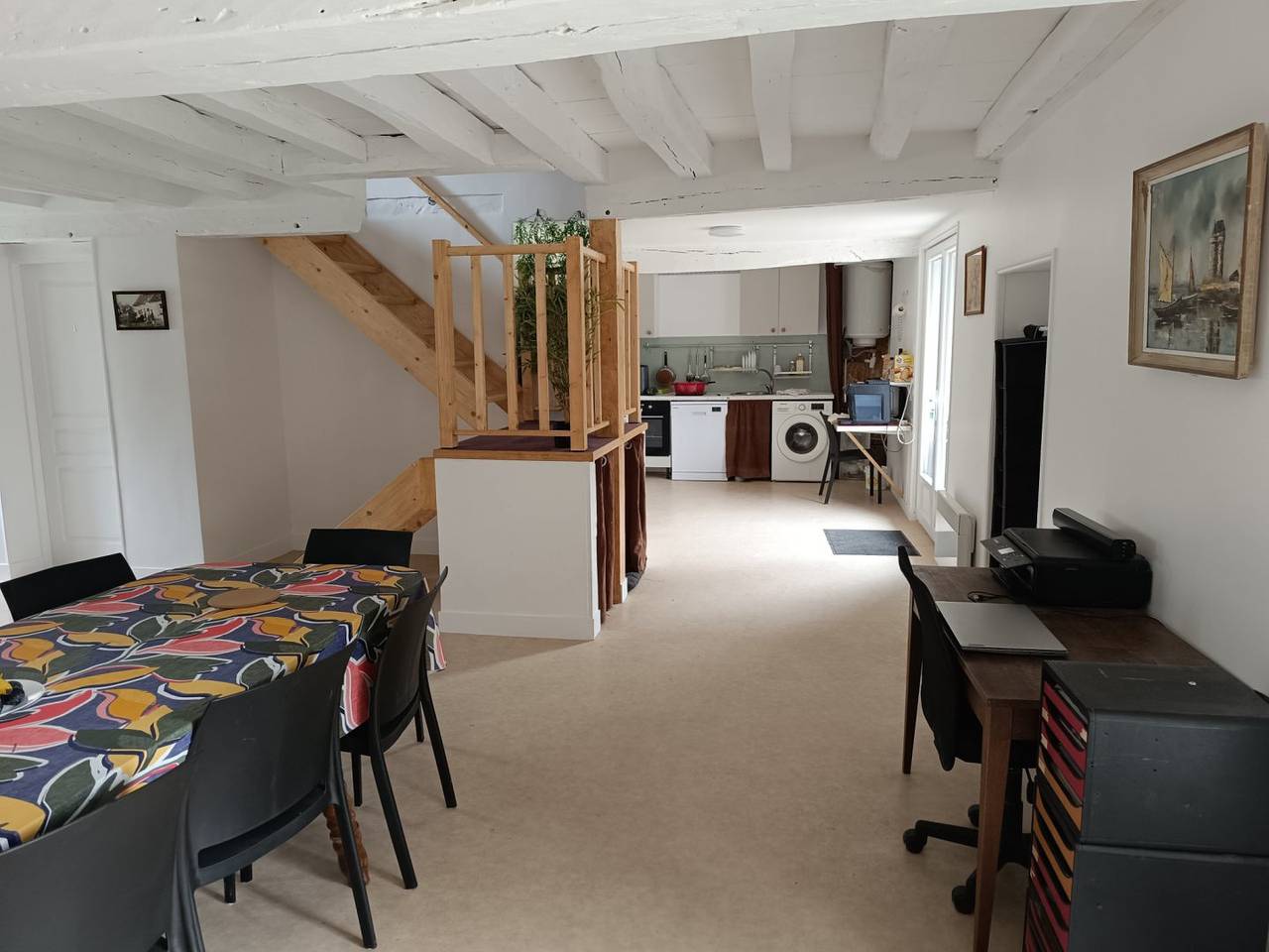 Gîte de l'Ange Blanc, 28 personnes in Lignières, Saint-Amand-Montrond