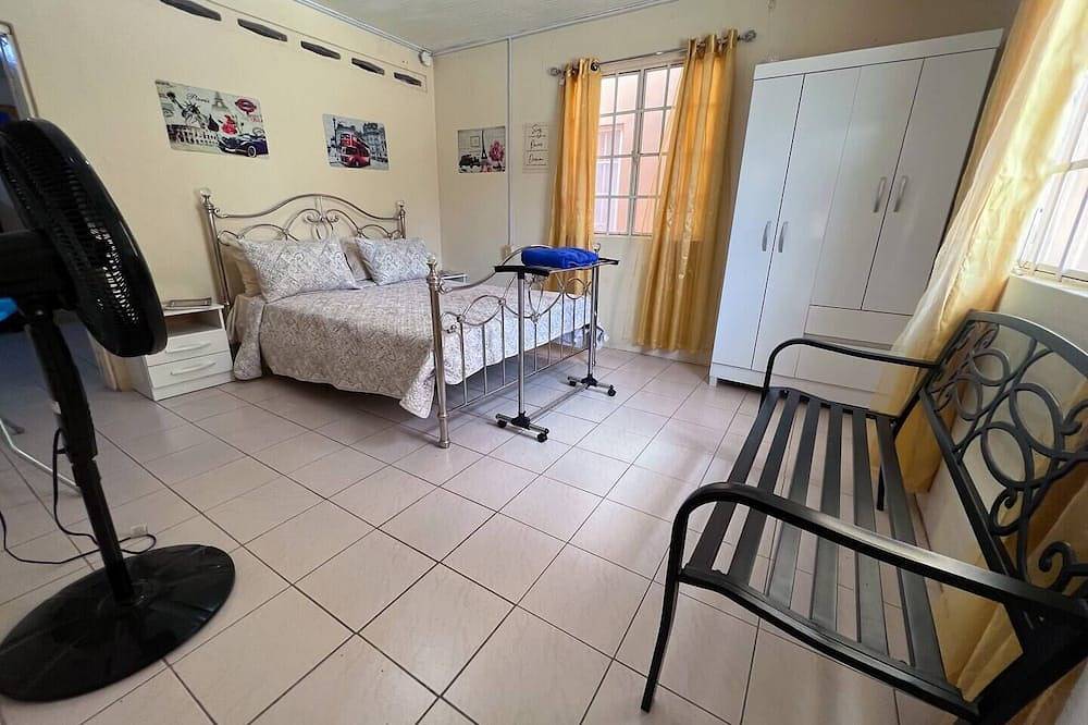 Ganze Wohnung, B2: Double Bedroom Suite on a Suite Complex in Roda, Korfu