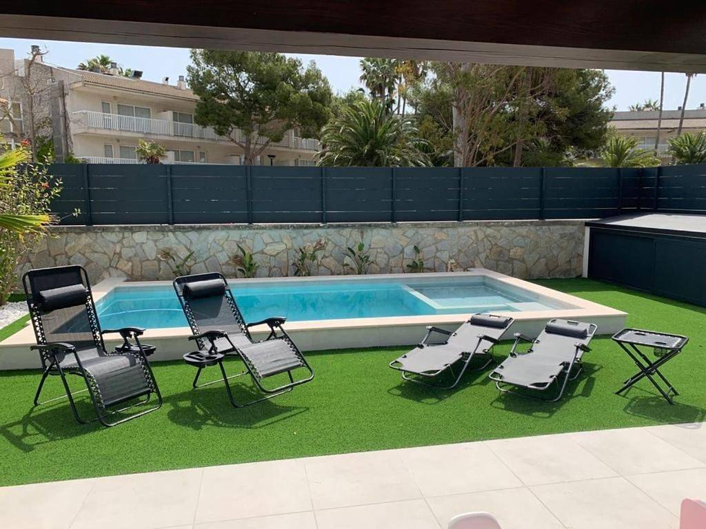 Four-Bedroom House in Playa de Alcúdia, Alcúdia