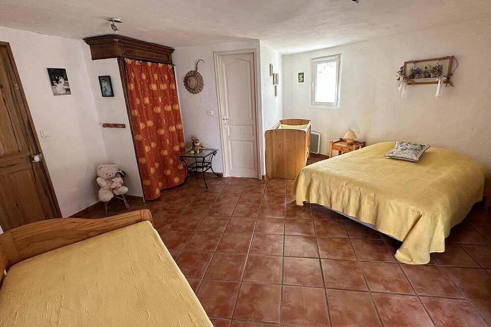 Architect-designed house with swimming pool, near the sea, 6 adults / 2 children in Draguignan, Draguignan region