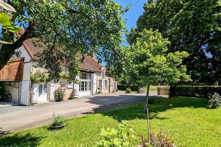 Gîte pour 12 personnes, avec jardin - 1