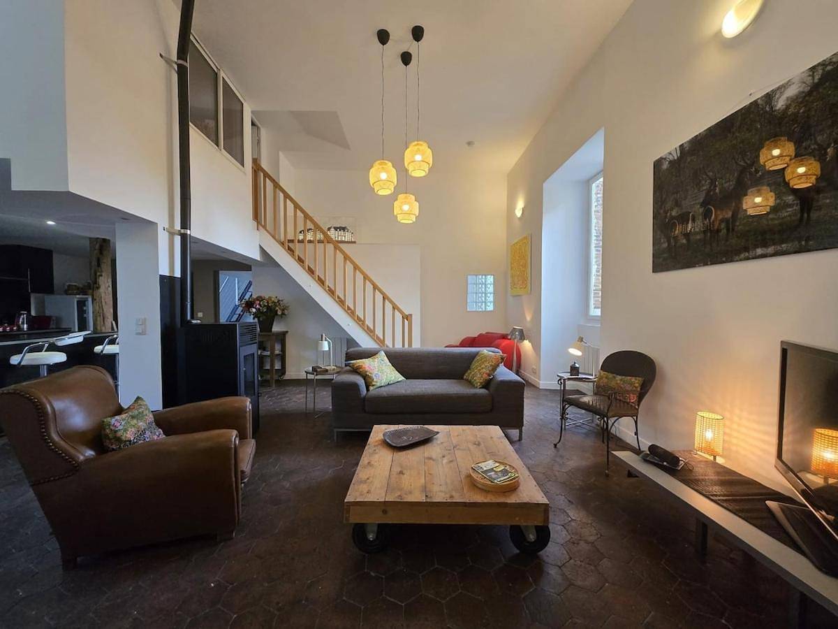 Appartement entier, Monument historique rénové avec goût et jardin in Verneuil-sur-Avre, Région d'Évreux