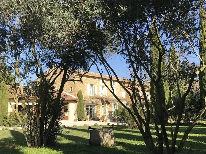 Casa de huéspuedes para 2 personas, con terraza además de jardín y piscina - 1