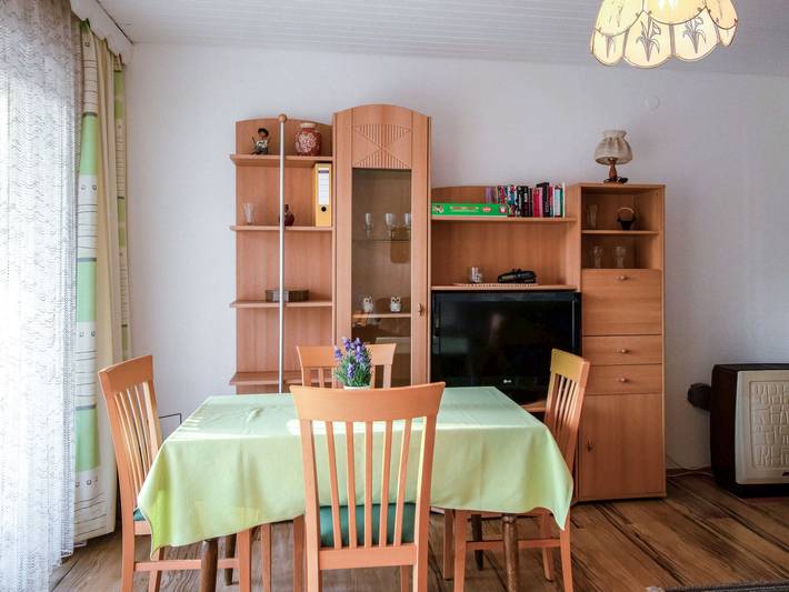 Ferienwohnung für 6 Personen, mit Balkon und Garten sowie Ausblick in Kärnten - 2