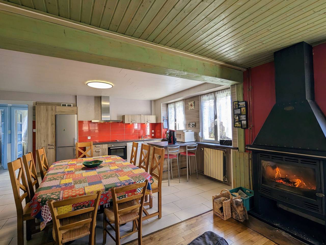 Geräumiges, renoviertes Bauernhaus mit großer Terrasse und Nähe zu Wanderwegen und Skipisten in Ban-sur-Meurthe-Clefcy, Regionaler Naturpark Belchen der Vogesen