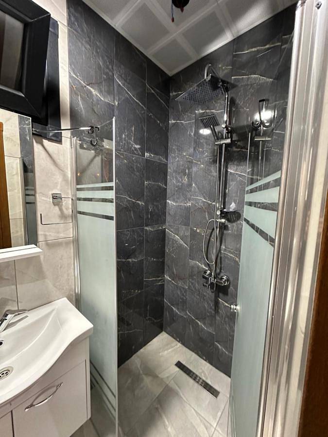 Chambre d’hôte pour 2 personnes, avec balcon ainsi que vue et jardin