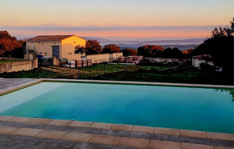 Location de vacances pour 8 personnes, avec piscine et terrasse, animaux acceptés à Méjannes-le-Clap - 2