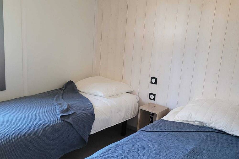 Cottage premium bord de mer avec piscine à Jullouville in Jullouville, Côte de la Déroute