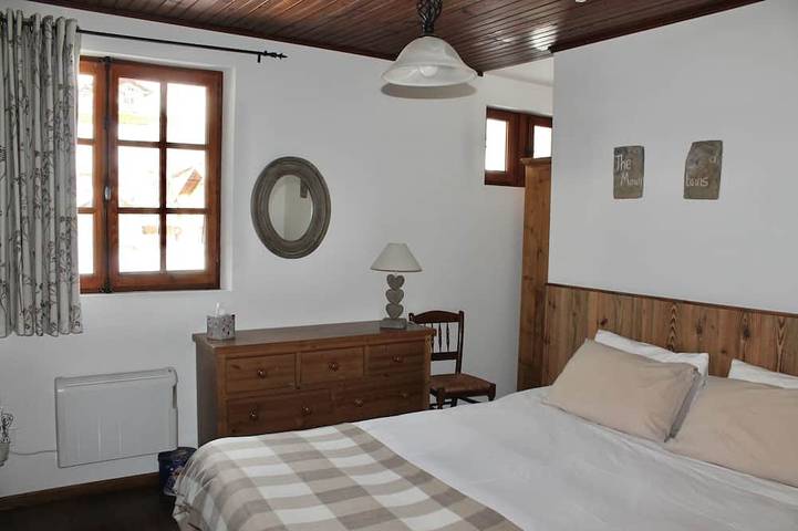 Near Morzine & Avoriaz, Chalet Christiania superb for 8 - 14 guests. Ski & Sun in Saint-Jean-d'Aulps, Les Portes du Soleil