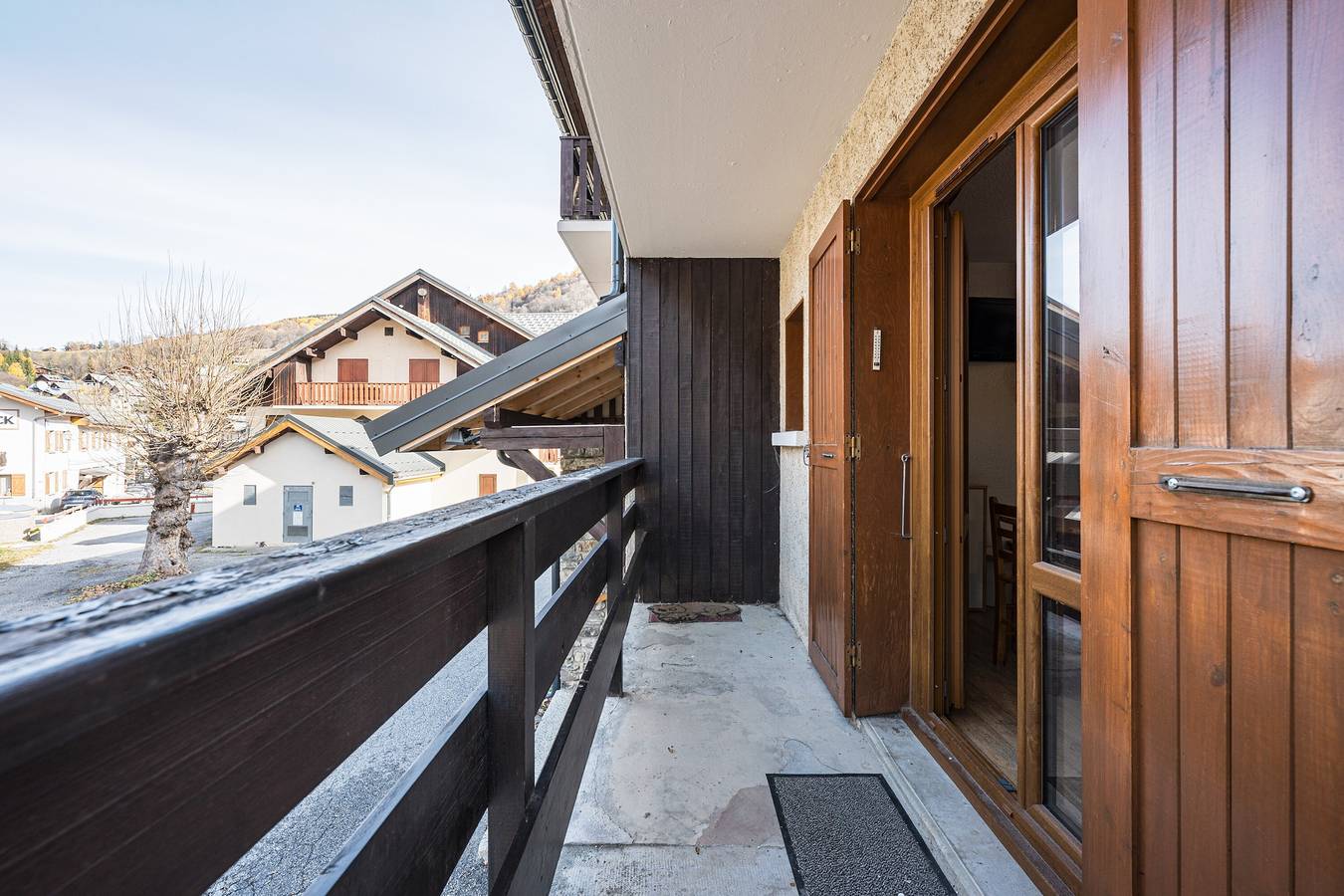 Hel lejlighed, Apartment 'Centre Valloire - Studio Cabine' with Balcony and Wi-Fi in Valloire, Saint-Jean-de-Maurienne region