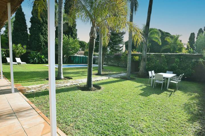 Finca für 8 Personen, mit Pool und Garten sowie Balkon in Marbella - 2