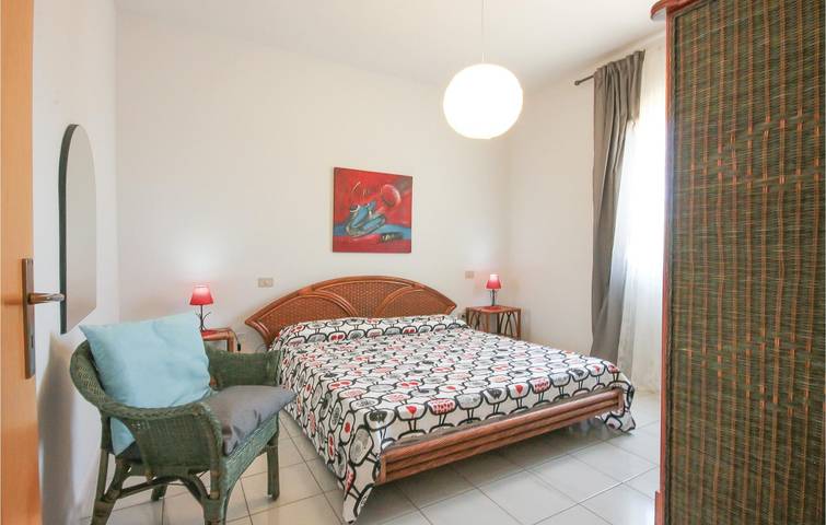 Cozy 73m² Apartment: 600m to Beach & Restaurants in Porto Palo, Menfi
