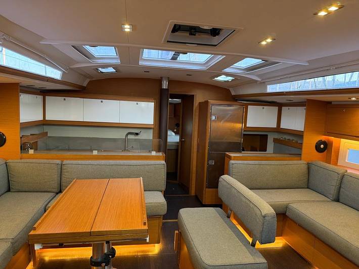 Bateau pour 8 personnes dans Cos Ville - 4