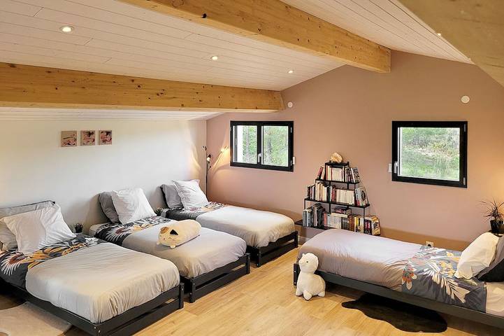 Location de vacances pour 8 personnes, avec jardin et terrasse, animaux acceptés à Ucel - 4