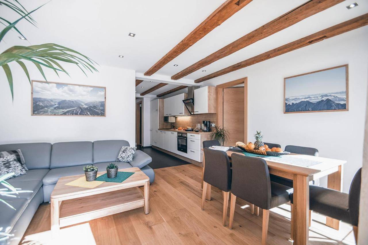 Geheel appartement, Apartment with Balcony in Lechtal Alps, Bichlbach