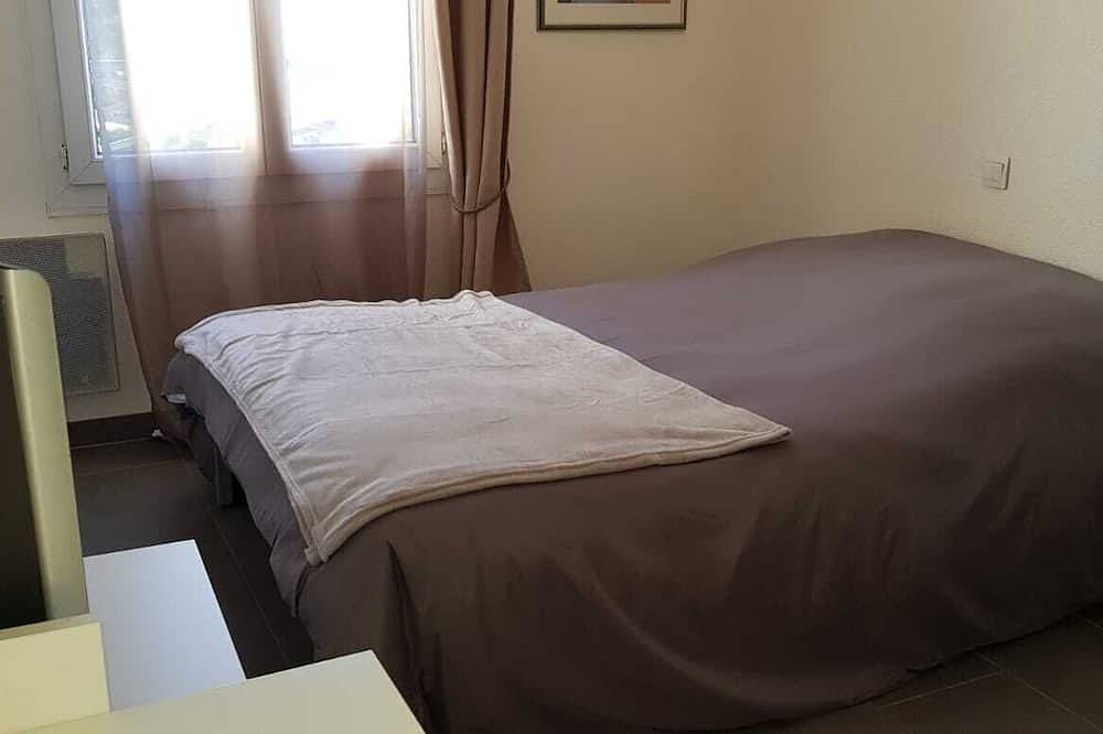 Apartamento entero, Acogedor estudio cerca de Disneyland y París in Bussy-Saint-Georges, Sena y Marne