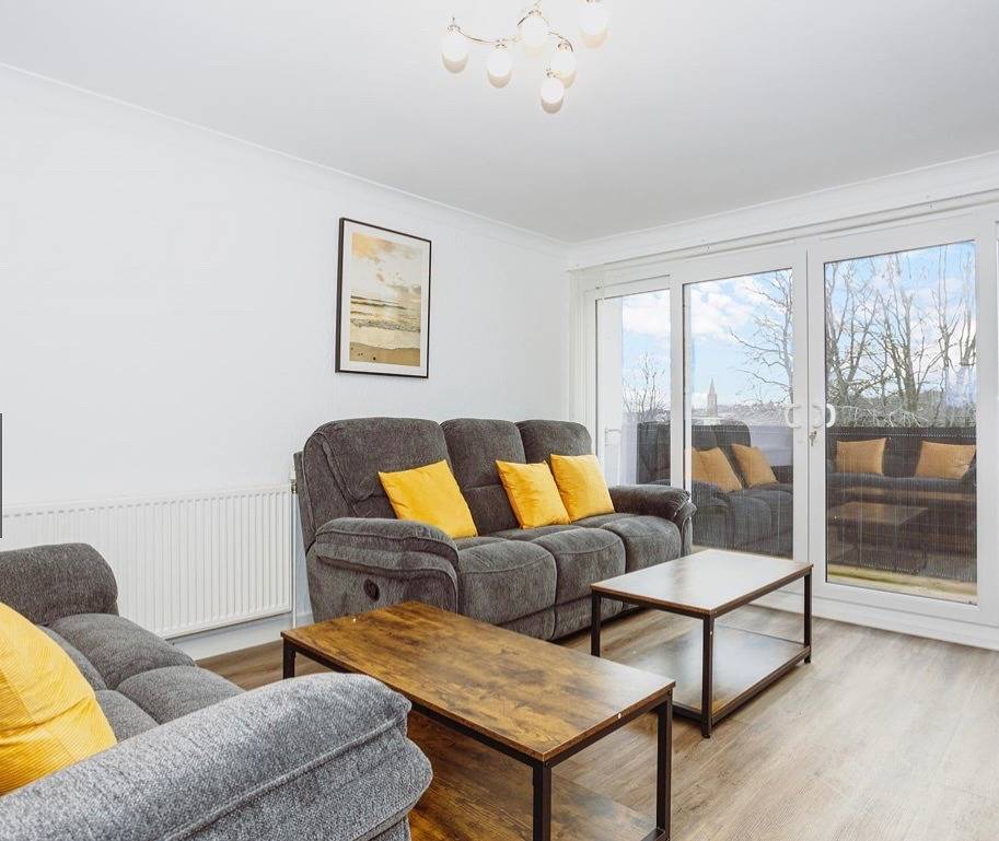 Entire holiday apartment, Caul View Apartment in Dumfries in Dumfries, Dumfries and Galloway
