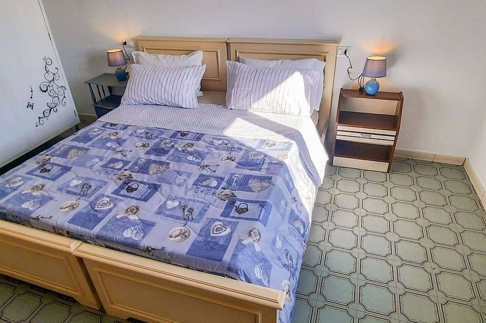 Entire apartment, Lovely apartment for 5 guests with balcony and pets allowed in Ortona (Municipality), Chieti Province