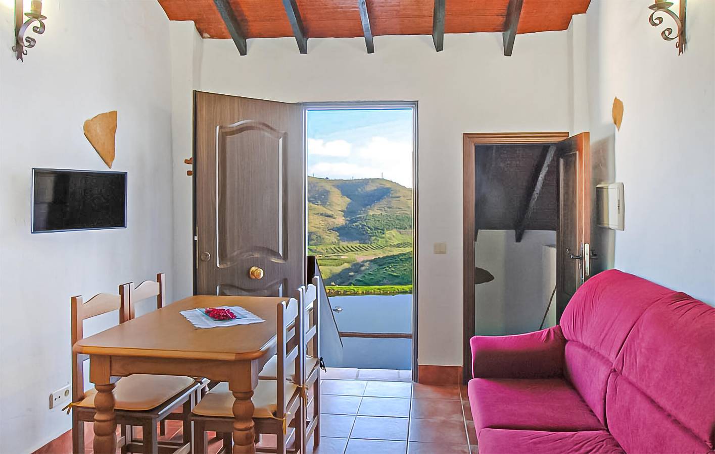 Encantador apartamento de 250 m² con piscina y terraza, cerca de Río de Companillas in Campanillas, Almogía