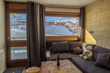Gîte pour 6 personnes, avec balcon ainsi que piscine et jardin dans Office De Tourisme De Tignes Le Lac