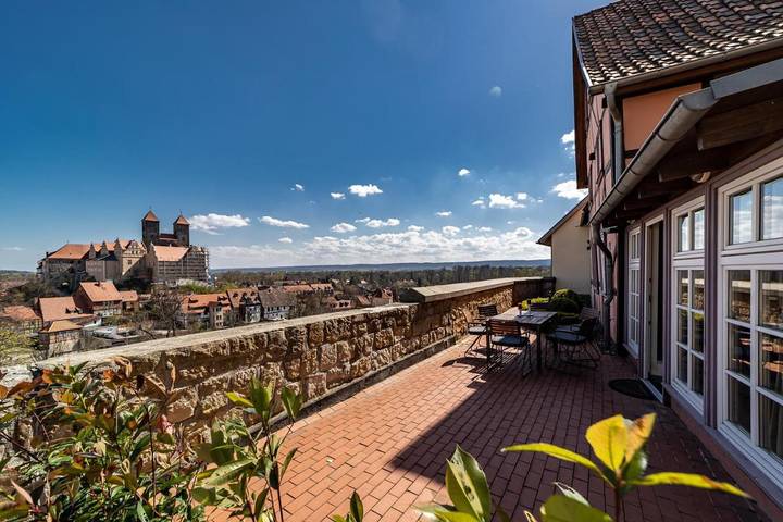 Ferienhaus für 6 Personen, mit Terrasse und Ausblick in Adventsstadt Quedlinburg