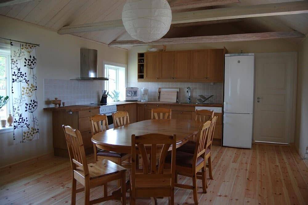 Haus direkt am See: Ruhe, Erholung und Angeln (mit Sauna und Wlan/Sat) in Kronoberg